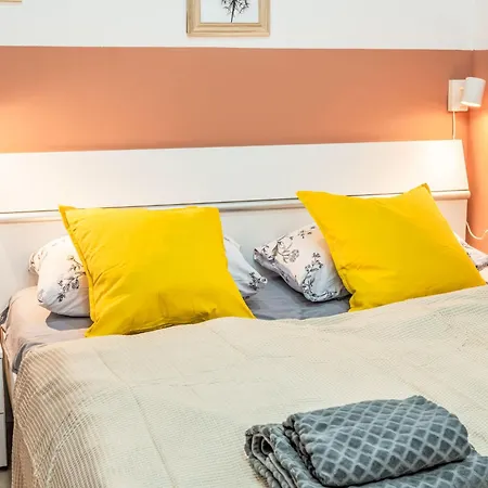 Washington-4 By Interhome * Prag