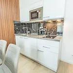 Washington-4 By Interhome Prag