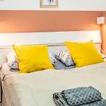 Washington-4 By Interhome * Prag